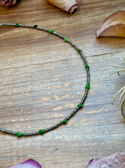 Green Turquoise Glass Seed Bead Necklace – 14 Inch